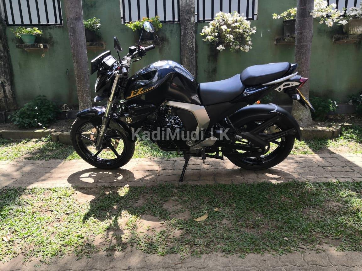 Yamaha FZ V2 2016
