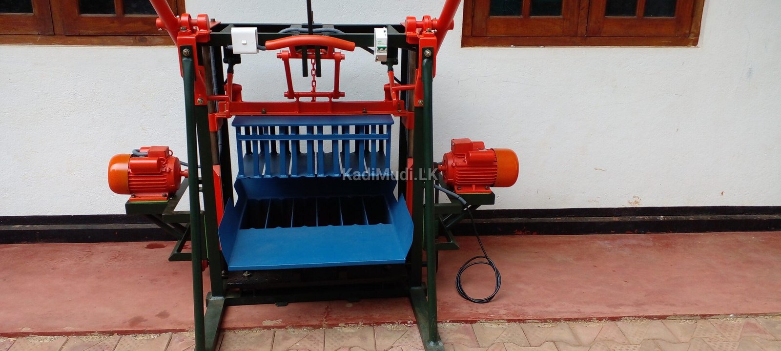Cement Block Machine (Station Type)