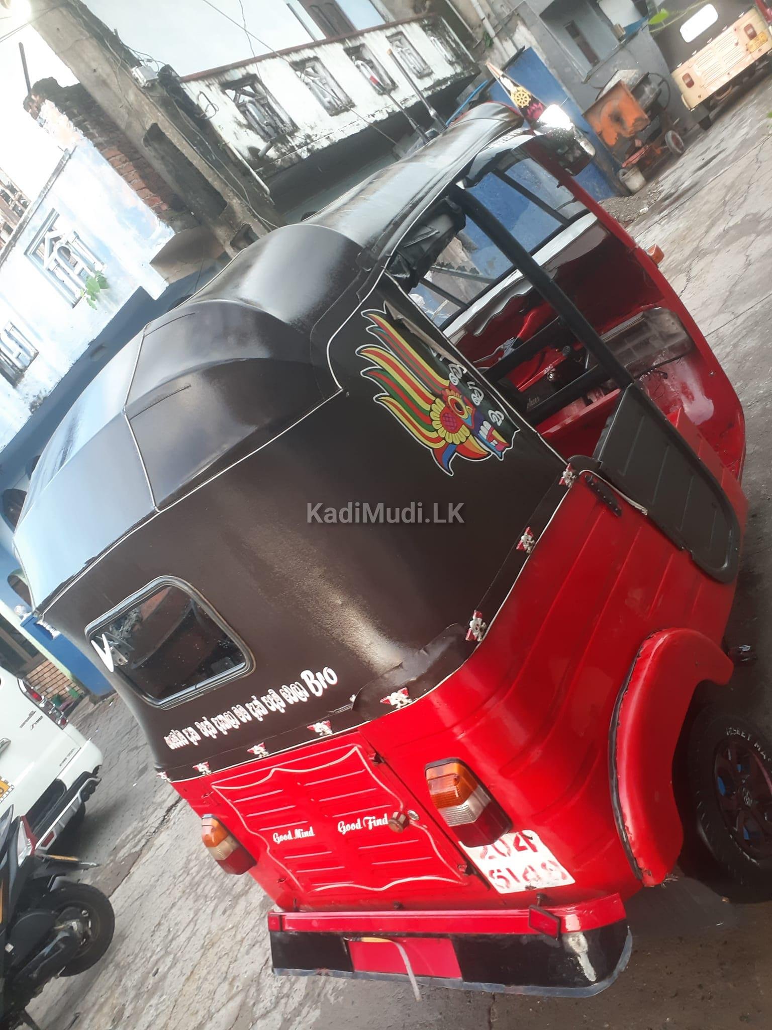 Bajaj 2 Stroke Three Wheeler
