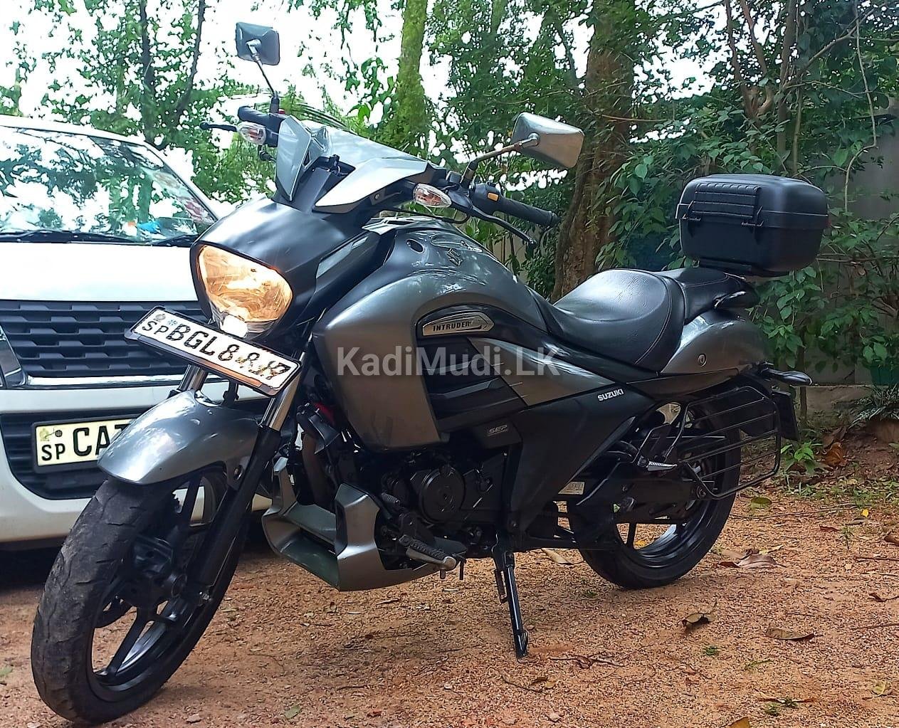 Suzuki Intruder ABS EFI 2018 Cruiser Bike