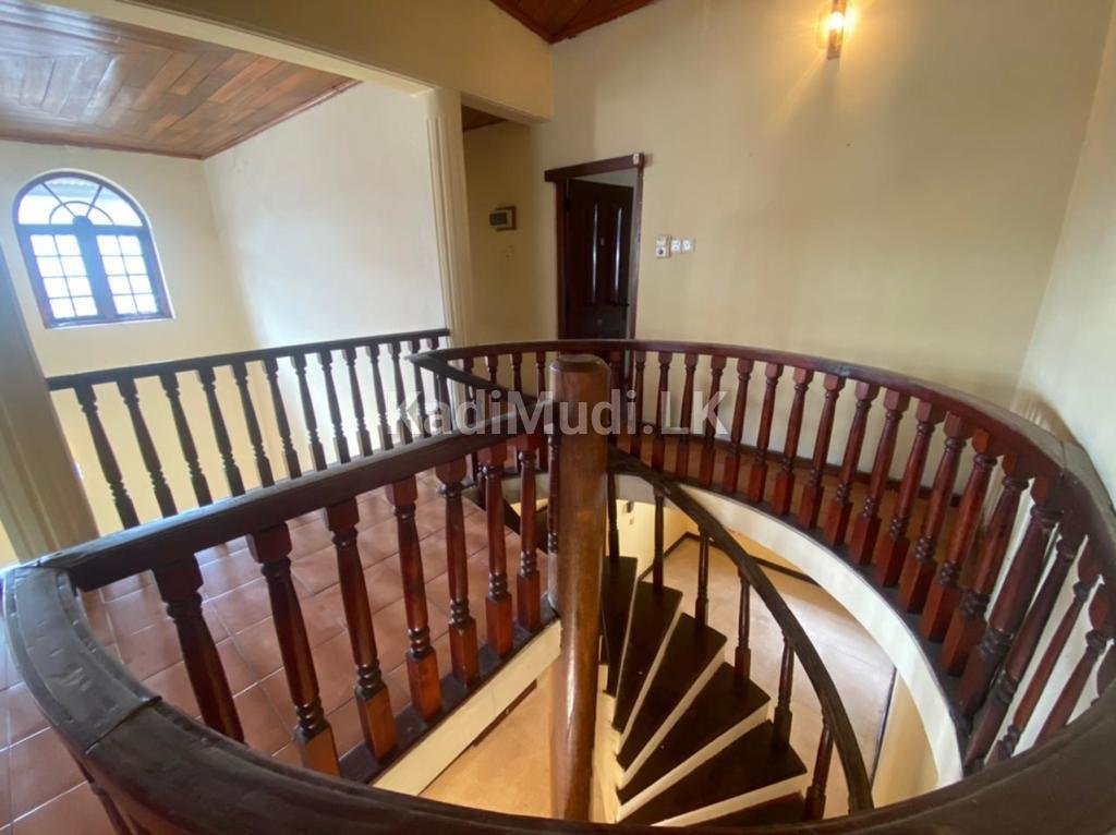 House for Sale at Mulgampola, Kandy