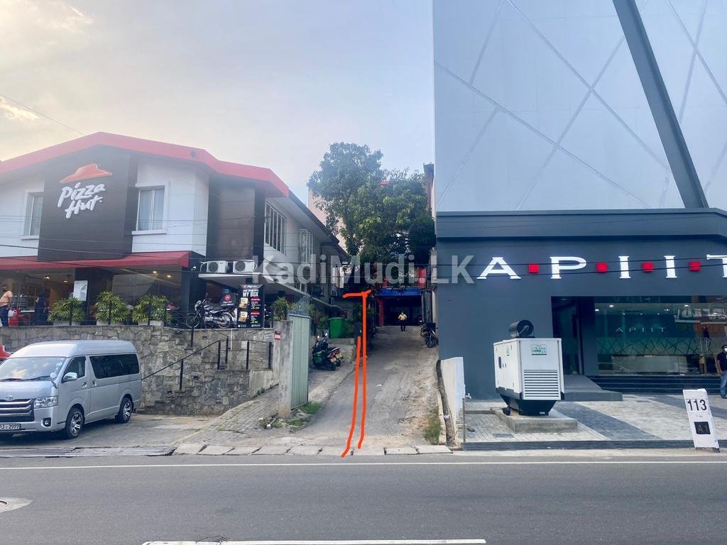 House for Sale at Mulgampola, Kandy