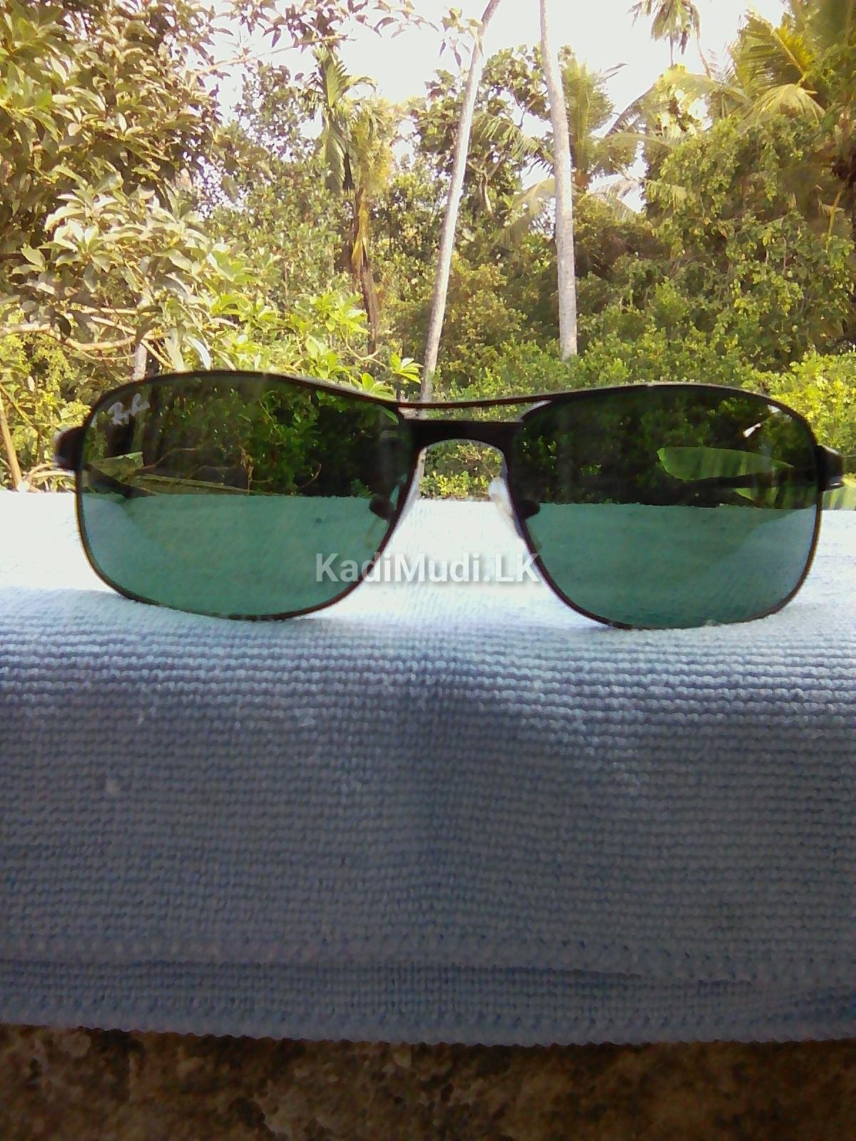 Ray-Ban