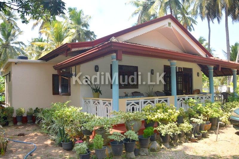 Land with house at Negombo
