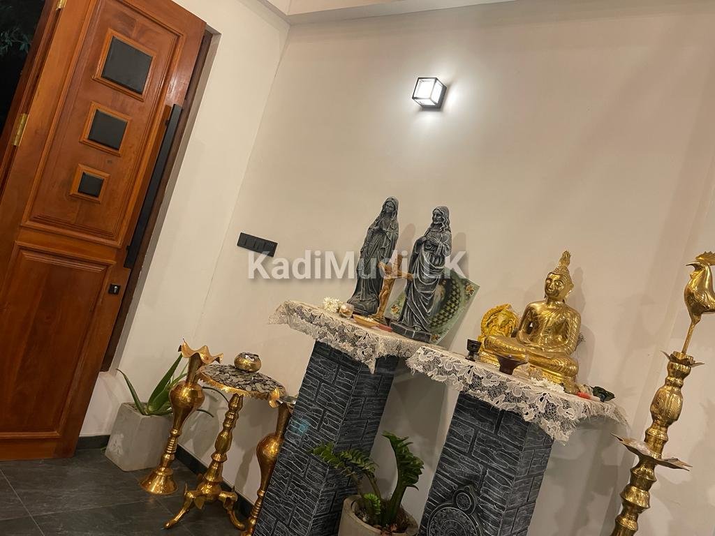 Box Model House For Sale In Gampaha